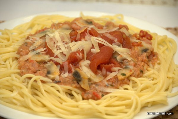 spagetti cu carne