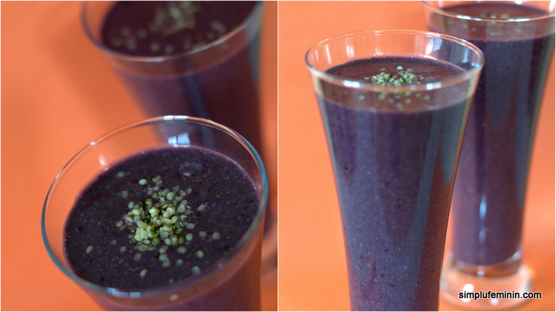 Smoothie de mure, canepa, lapte migdale