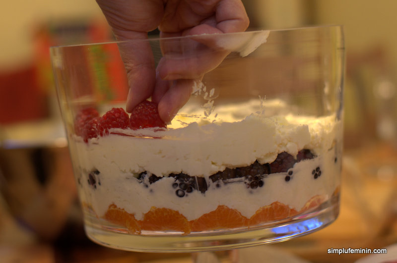 Tiramisu cu fructe la pahar